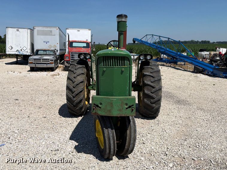 image for item EX4576 1967 John Deere 3020 tractor