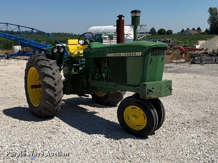 image for item EX4576 1967 John Deere 3020 tractor