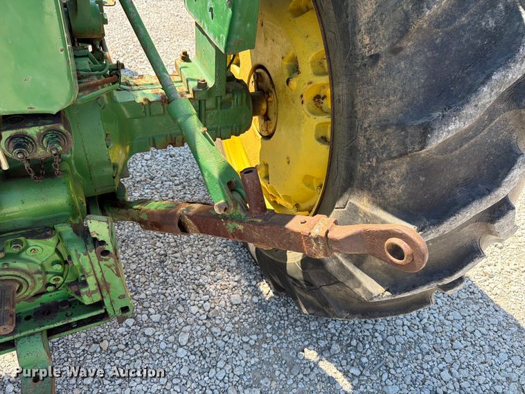 image for item EX4576 1967 John Deere 3020 tractor