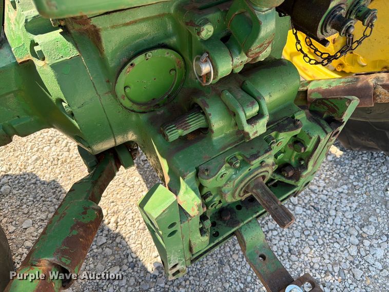 image for item EX4576 1967 John Deere 3020 tractor