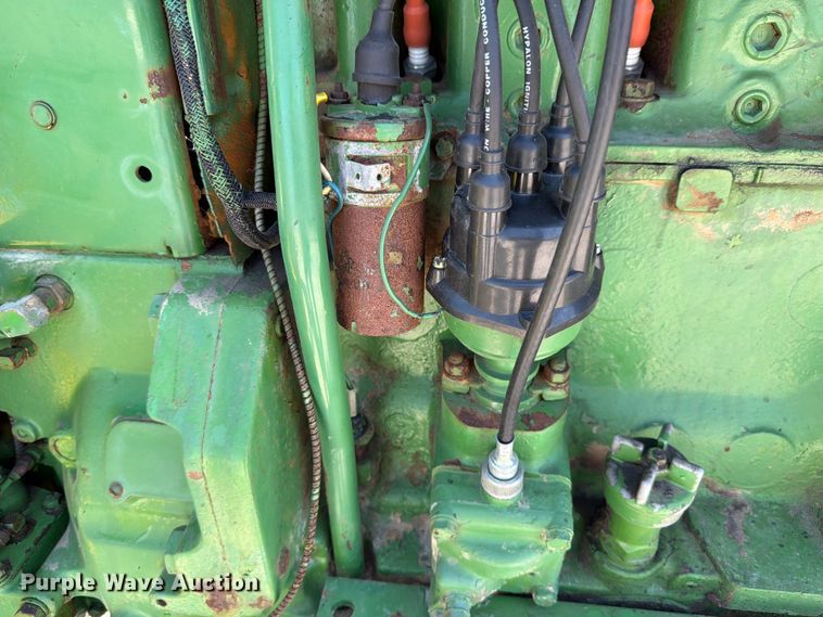 image for item EX4576 1967 John Deere 3020 tractor