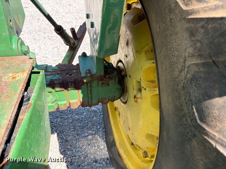 image for item EX4576 1967 John Deere 3020 tractor