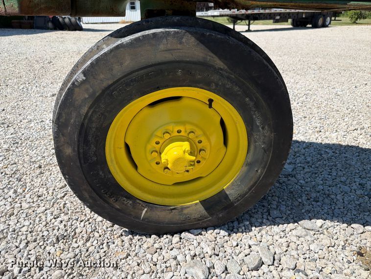 image for item EX4576 1967 John Deere 3020 tractor