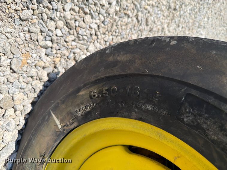 image for item EX4576 1967 John Deere 3020 tractor