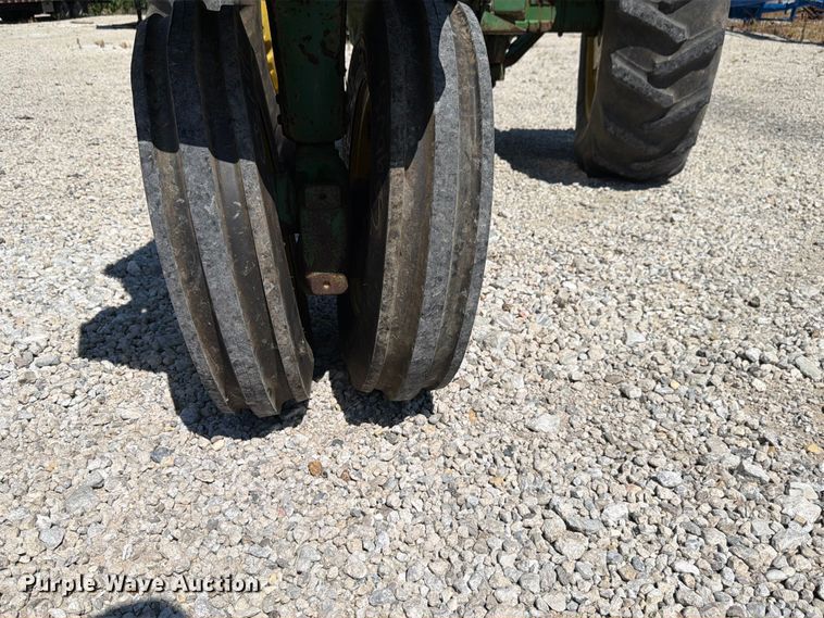 image for item EX4576 1967 John Deere 3020 tractor