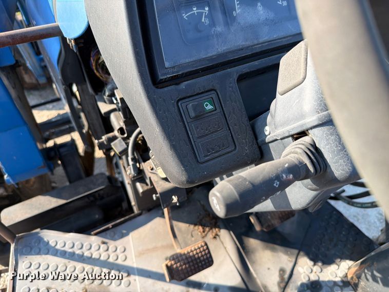 image for item EX4579 2001 New Holland TS100 MFWD tractor