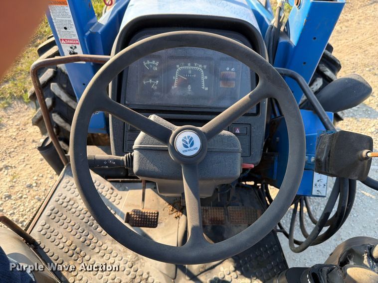 image for item EX4579 2001 New Holland TS100 MFWD tractor