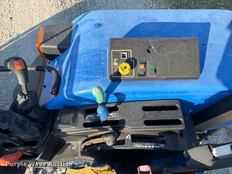 image for item EX4579 2001 New Holland TS100 MFWD tractor