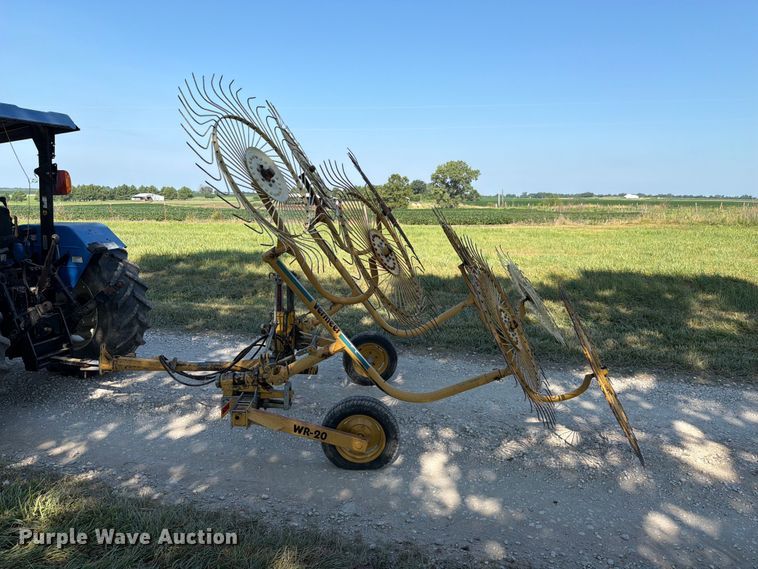 image for item EX4584 1998 Vermeer WR-20 hay rake