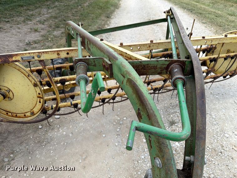 image for item EX4586 John Deere 660 hay rake