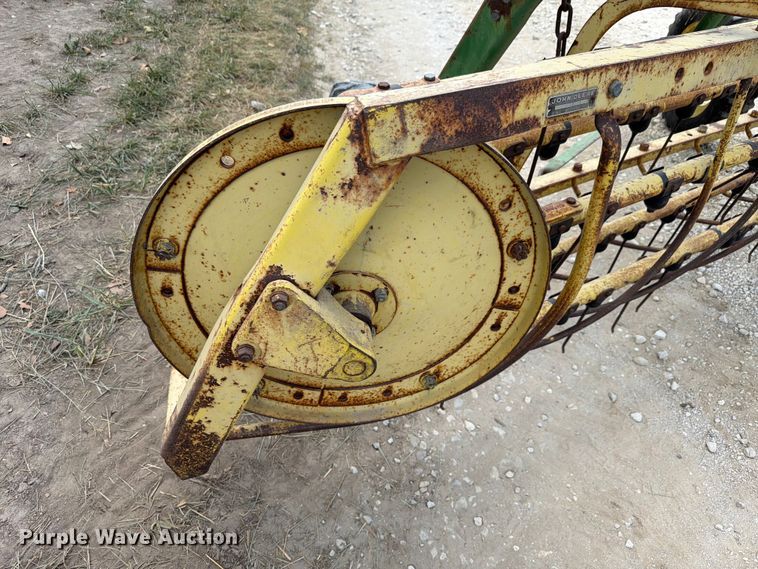 image for item EX4586 John Deere 660 hay rake