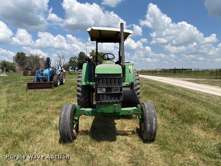 image for item EX4589 2000 John Deere 6605 tractor