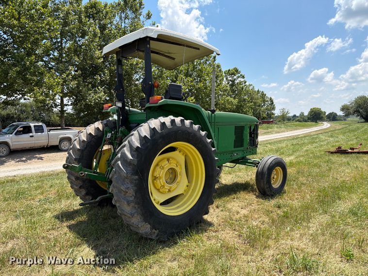 image for item EX4589 2000 John Deere 6605 tractor
