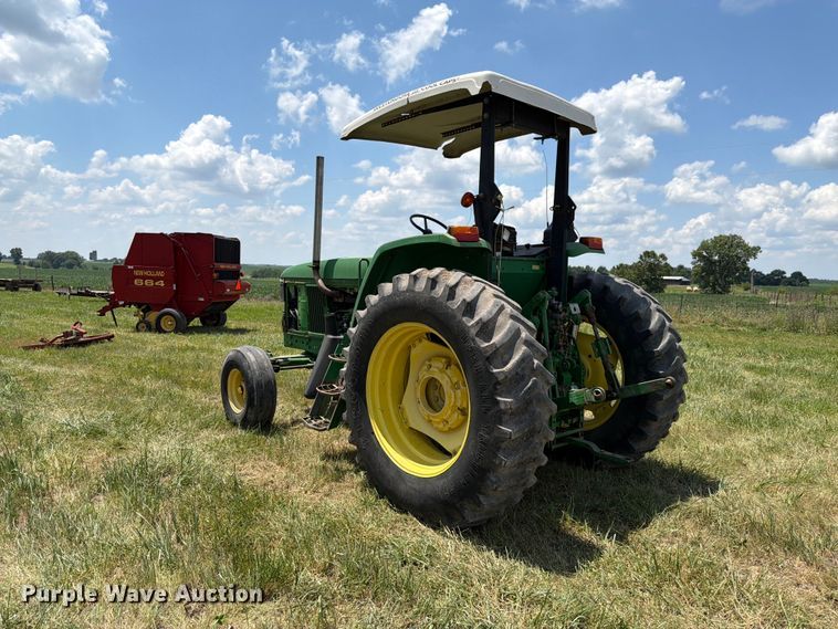 image for item EX4589 2000 John Deere 6605 tractor