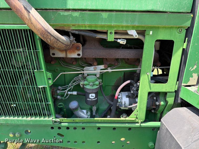image for item EX4589 2000 John Deere 6605 tractor