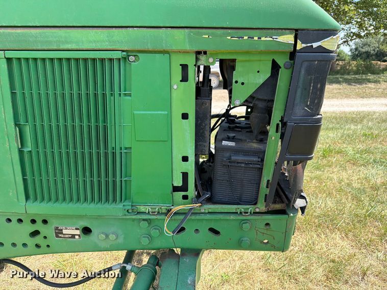 image for item EX4589 2000 John Deere 6605 tractor