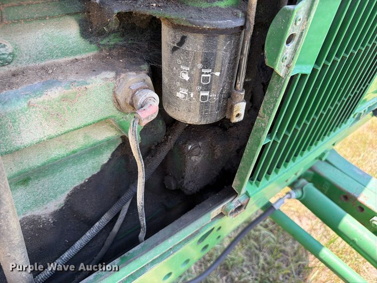 image for item EX4589 2000 John Deere 6605 tractor