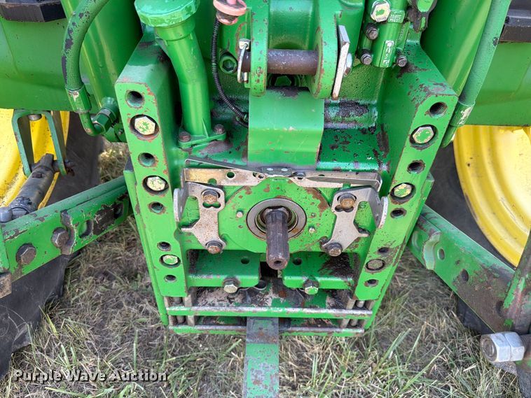 image for item EX4589 2000 John Deere 6605 tractor