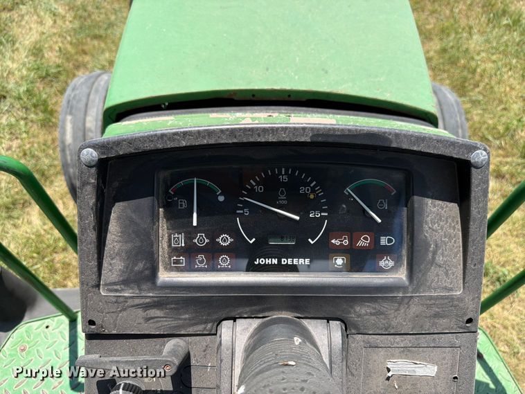 image for item EX4589 2000 John Deere 6605 tractor