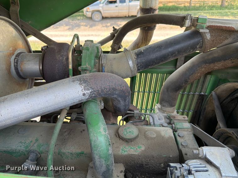 image for item EX4589 2000 John Deere 6605 tractor