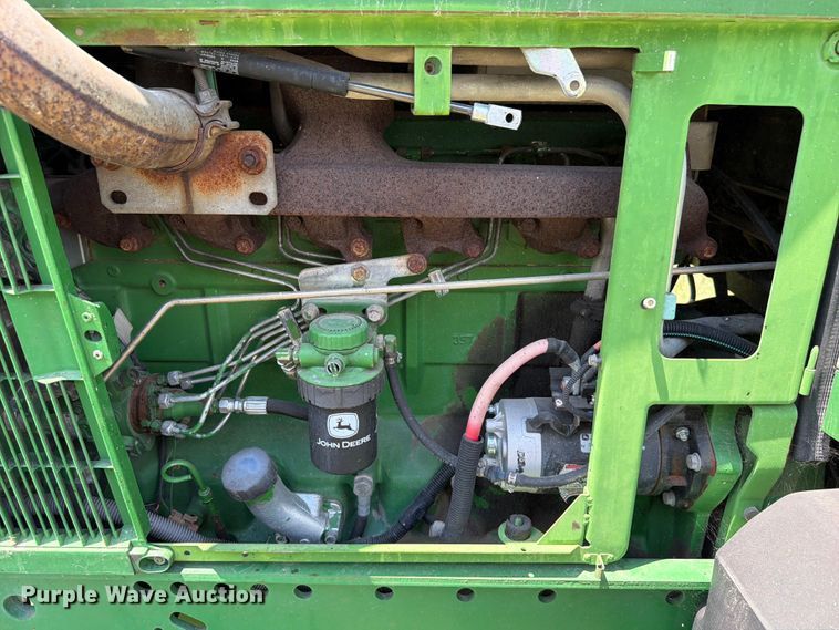 image for item EX4589 2000 John Deere 6605 tractor
