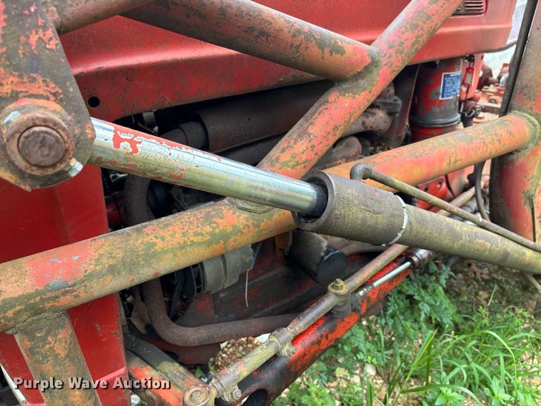 image for item FC1909 Ford tractor
