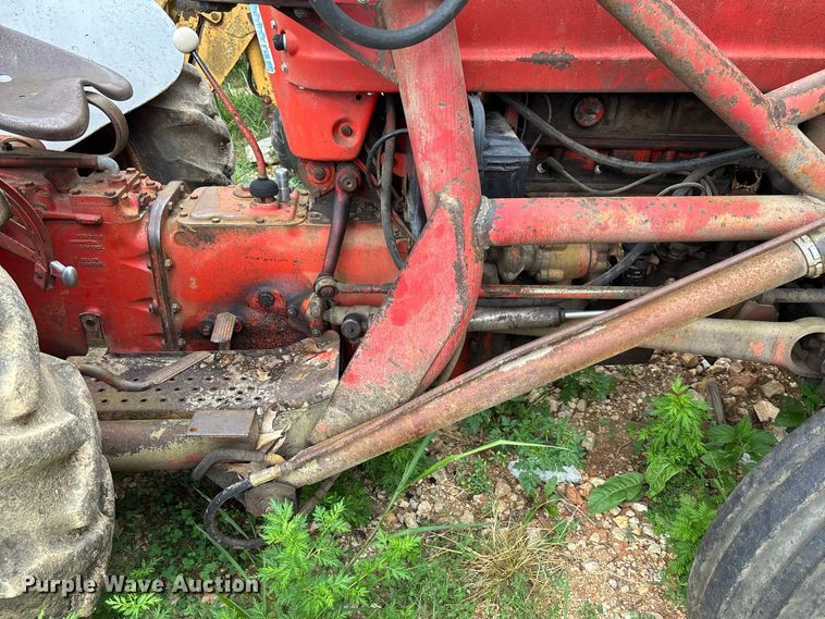 image for item FC1909 Ford tractor