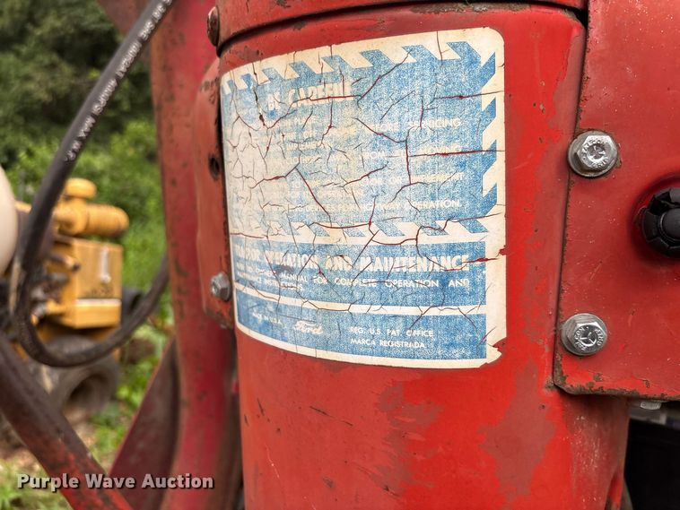 image for item FC1909 Ford tractor