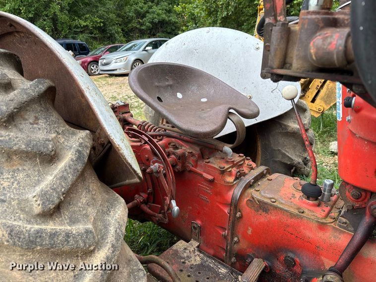 image for item FC1909 Ford tractor