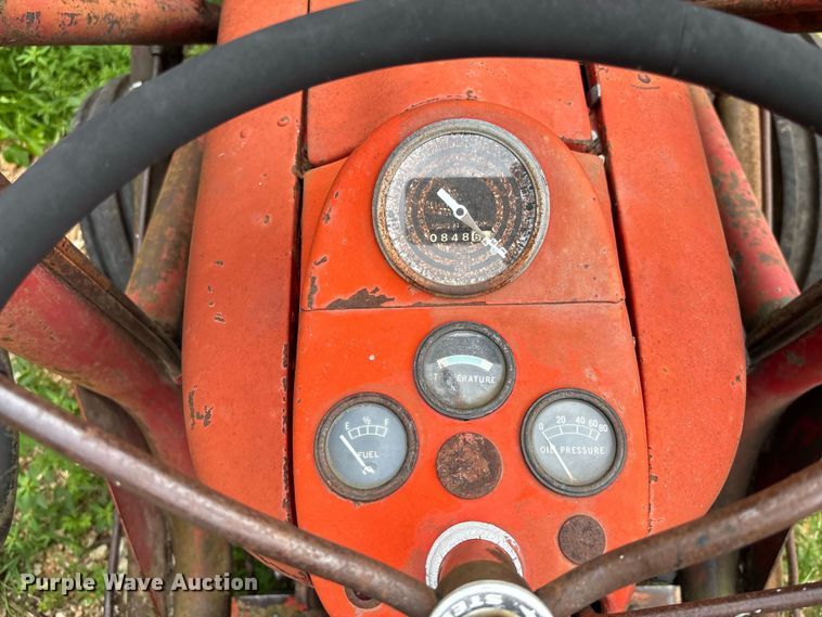 image for item FC1909 Ford tractor