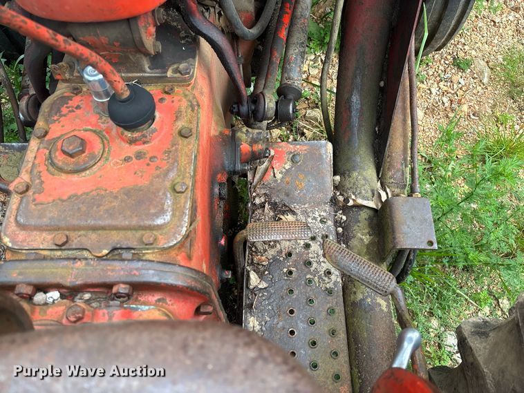 image for item FC1909 Ford tractor