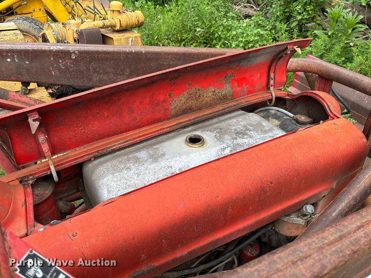 image for item FC1909 Ford tractor