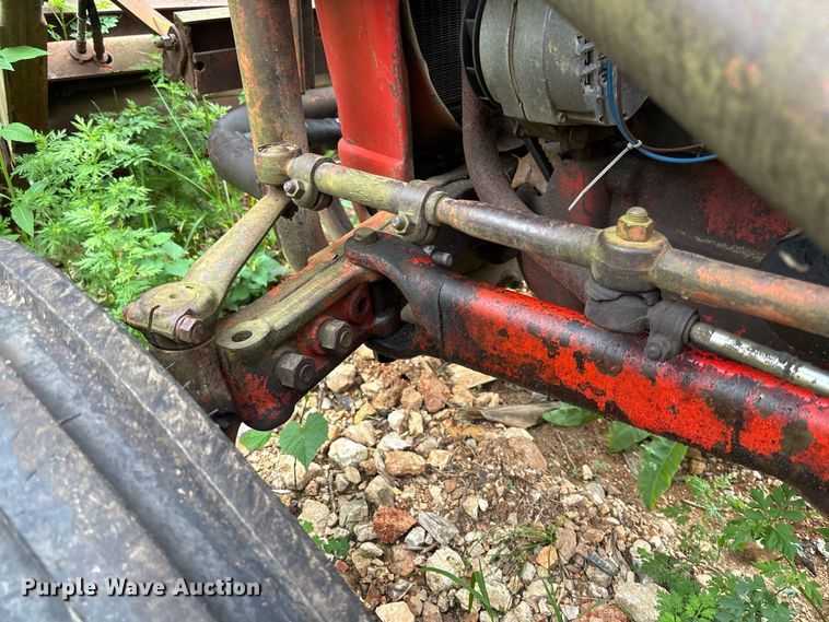 image for item FC1909 Ford tractor