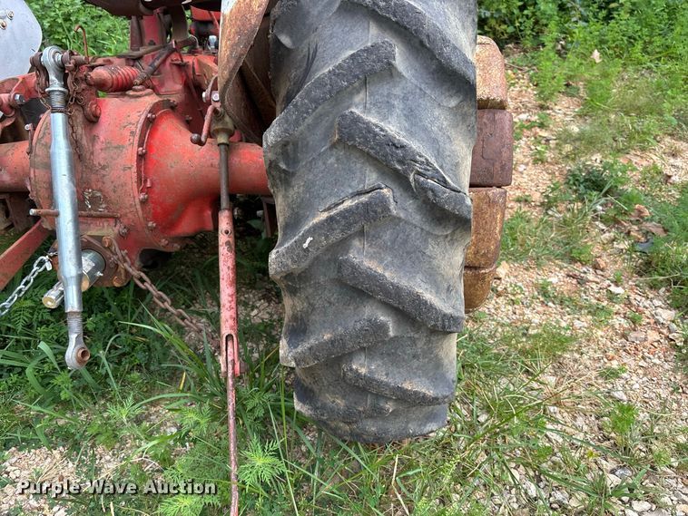 image for item FC1909 Ford tractor