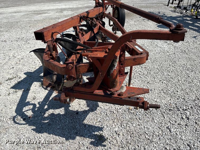 image for item FC1911 International 540 four bottom plow