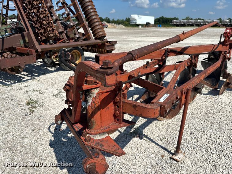image for item FC1911 International 540 four bottom plow