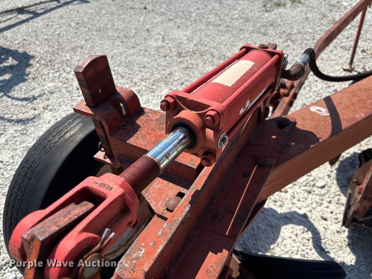 image for item FC1911 International 540 four bottom plow