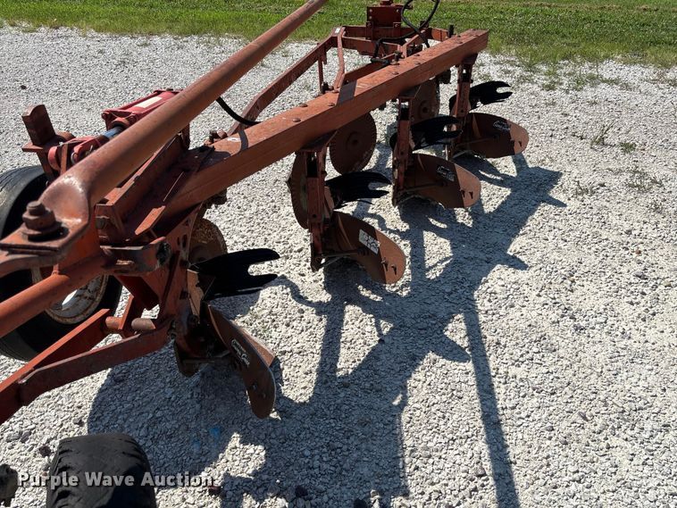 image for item FC1911 International 540 four bottom plow