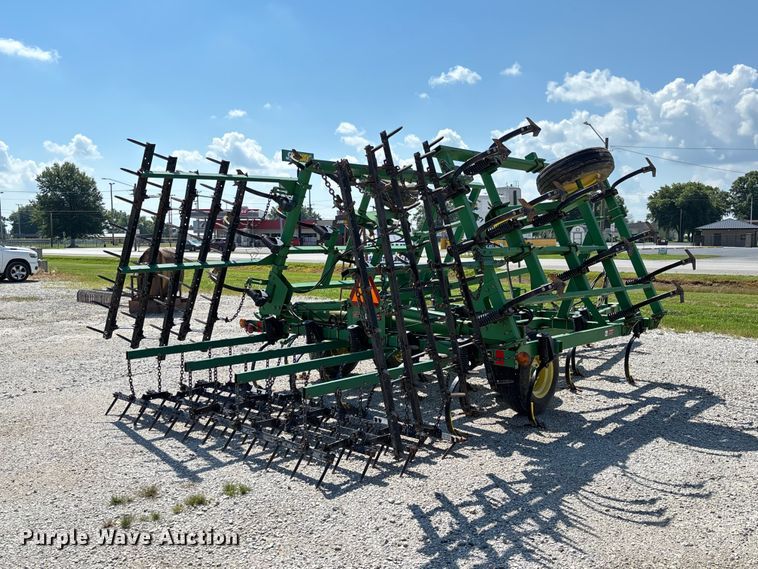 image for item FC1912 John Deere 980 field cultivator
