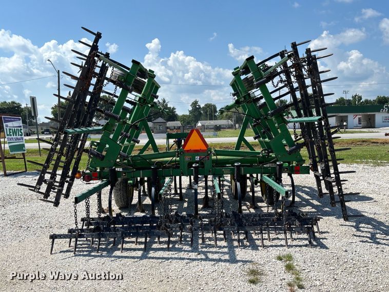 image for item FC1912 John Deere 980 field cultivator