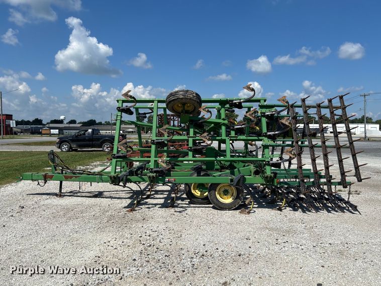 image for item FC1912 John Deere 980 field cultivator