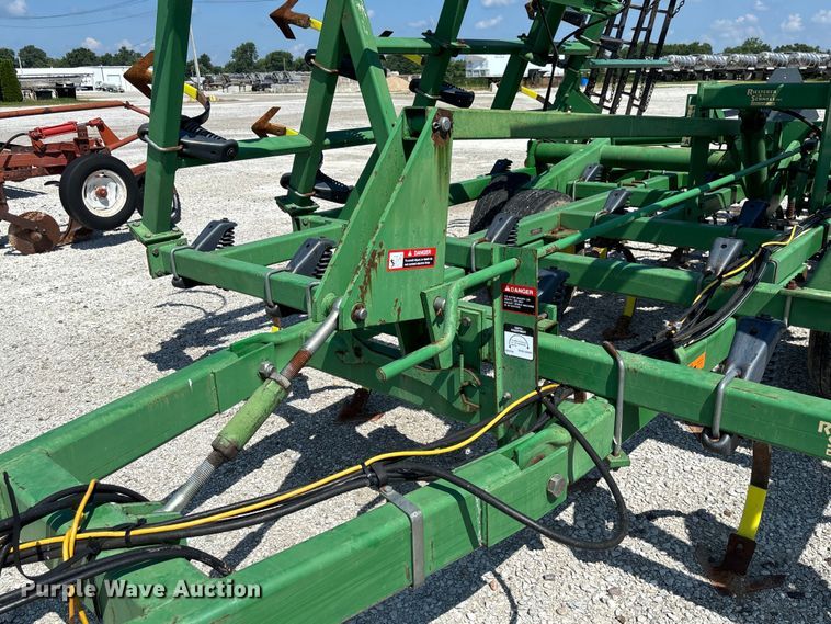 image for item FC1912 John Deere 980 field cultivator