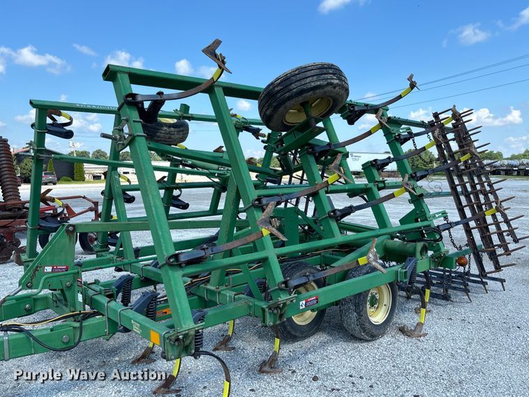 image for item FC1912 John Deere 980 field cultivator