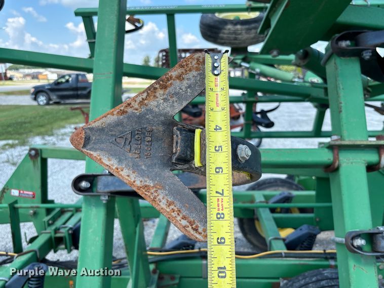 image for item FC1912 John Deere 980 field cultivator