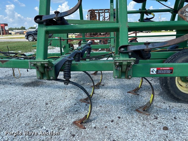 image for item FC1912 John Deere 980 field cultivator