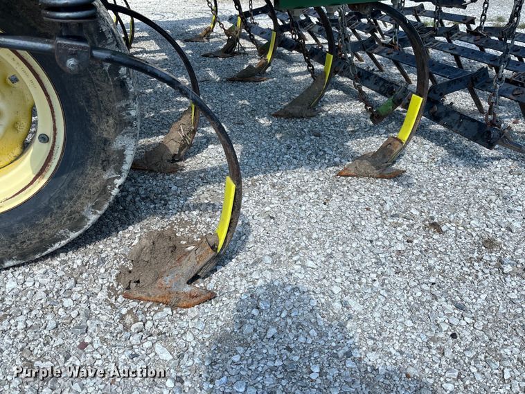 image for item FC1912 John Deere 980 field cultivator