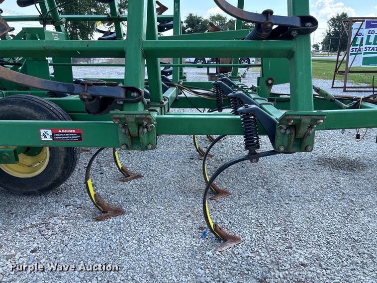 image for item FC1912 John Deere 980 field cultivator