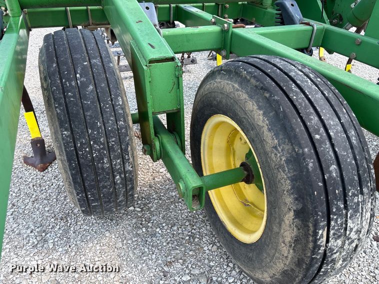 image for item FC1912 John Deere 980 field cultivator