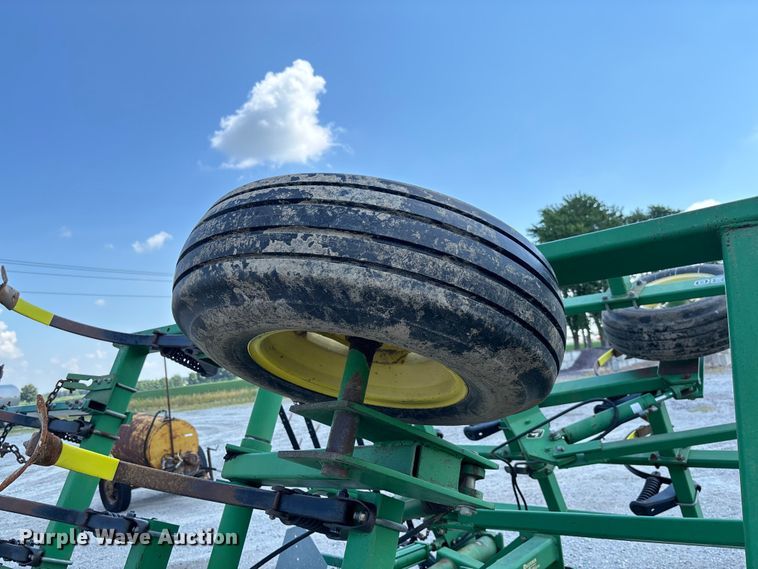 image for item FC1912 John Deere 980 field cultivator