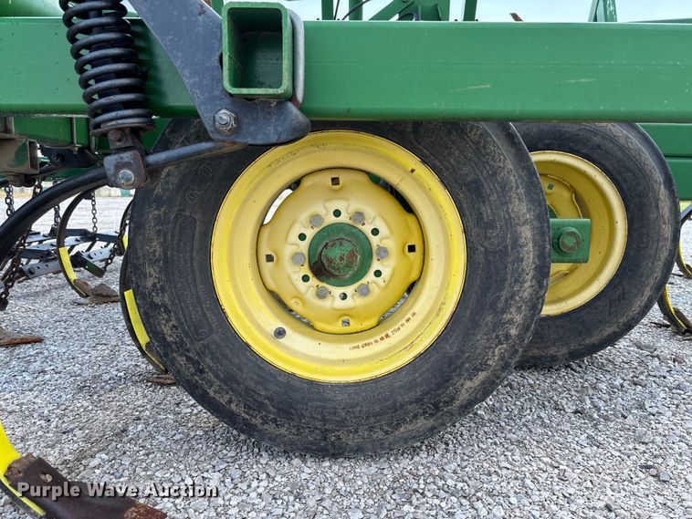 image for item FC1912 John Deere 980 field cultivator